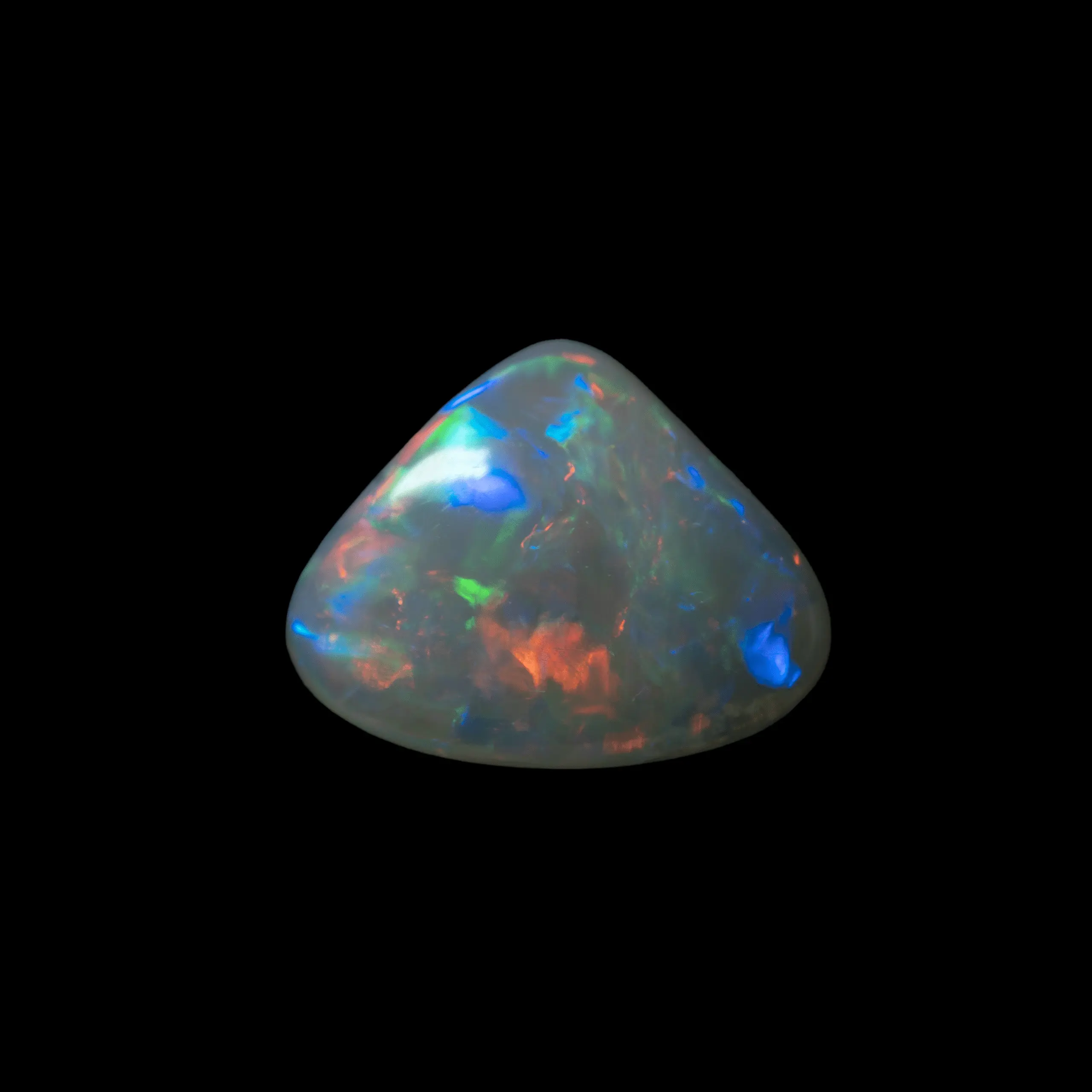 Triangle d'opale cristal multicolore (0,5 ct) – Image 4