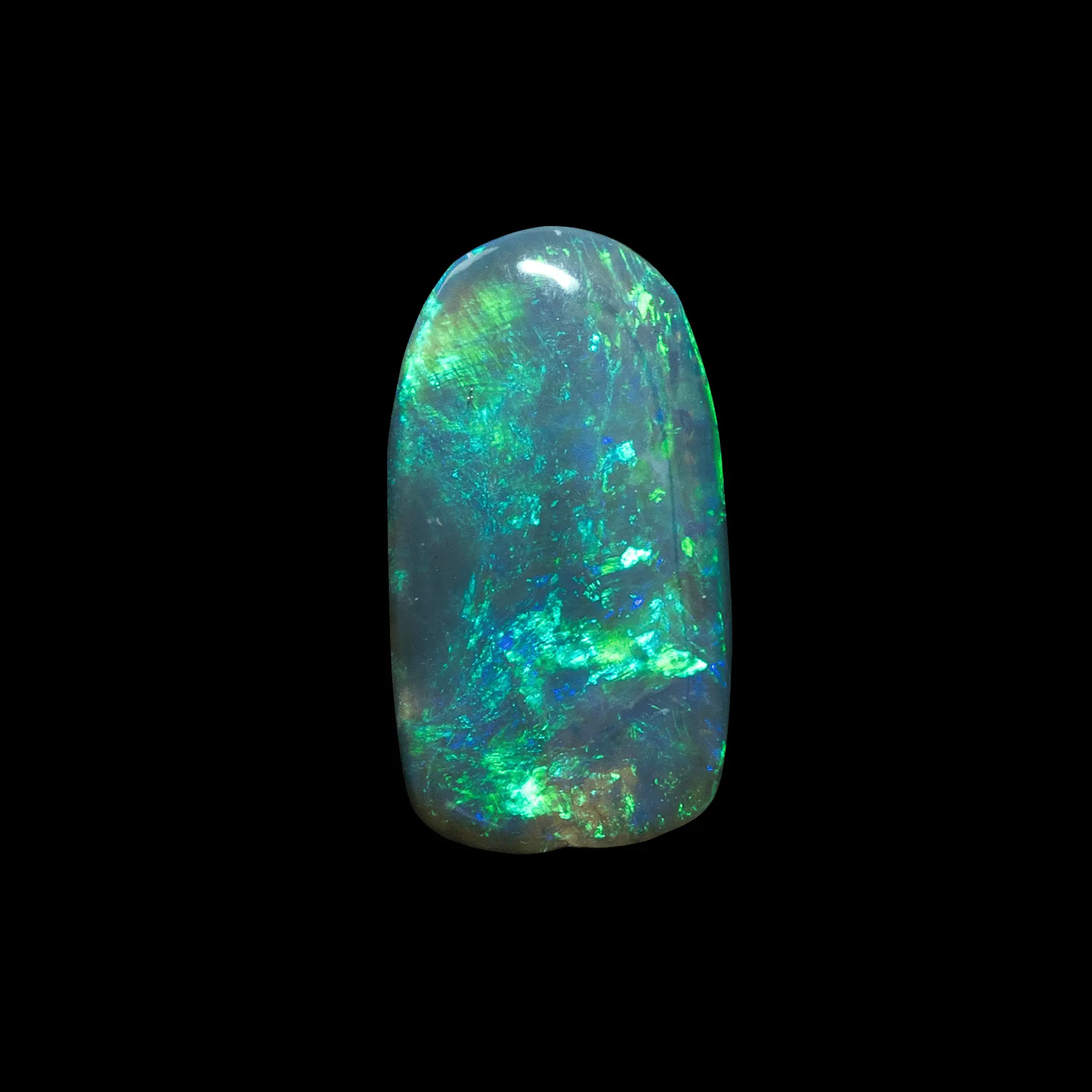 Opale noire Australienne à brillances vertes et violettes (1,0 ct) – Image 3