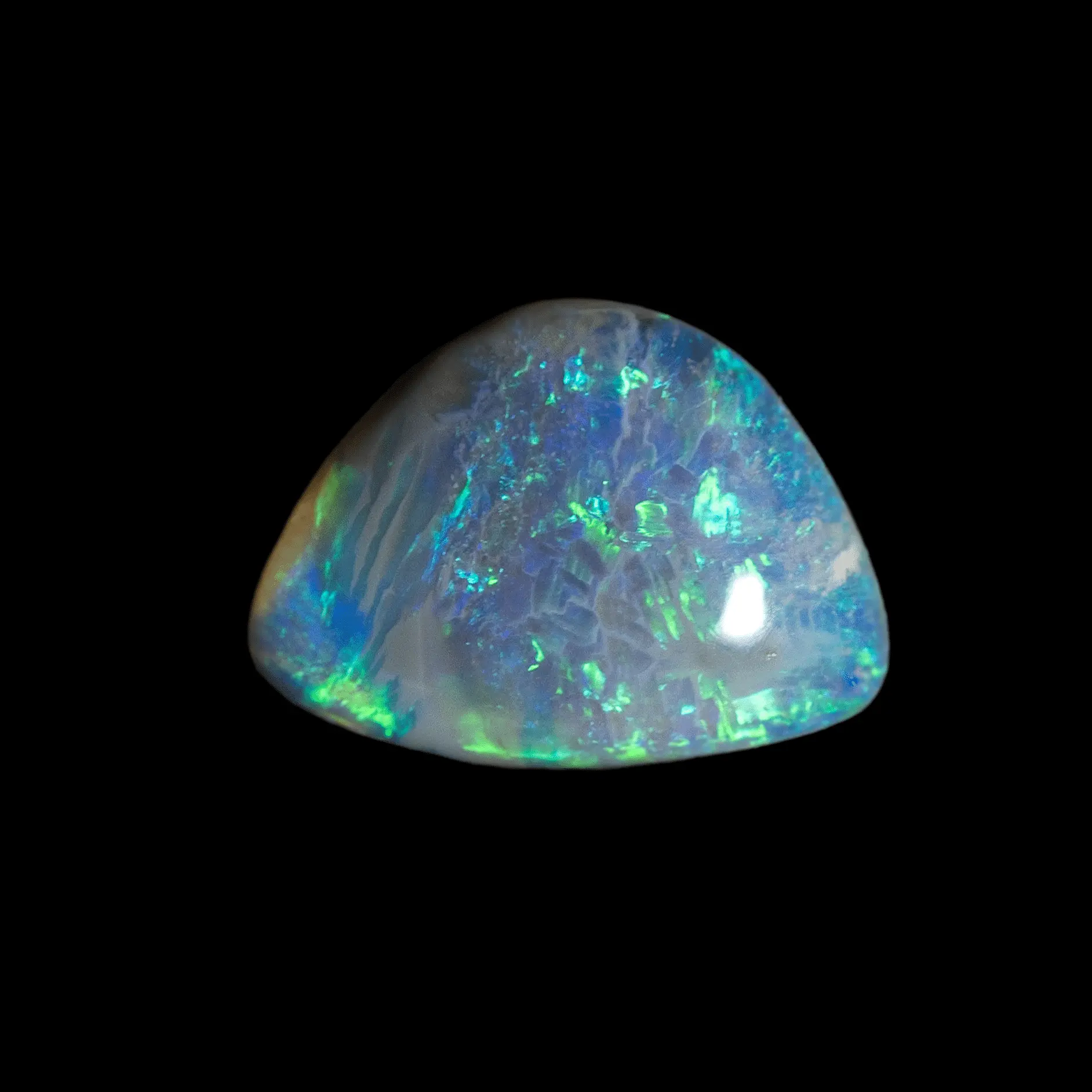 Blue and green trapezoid crystal opal (0.9 ct) - Image 4