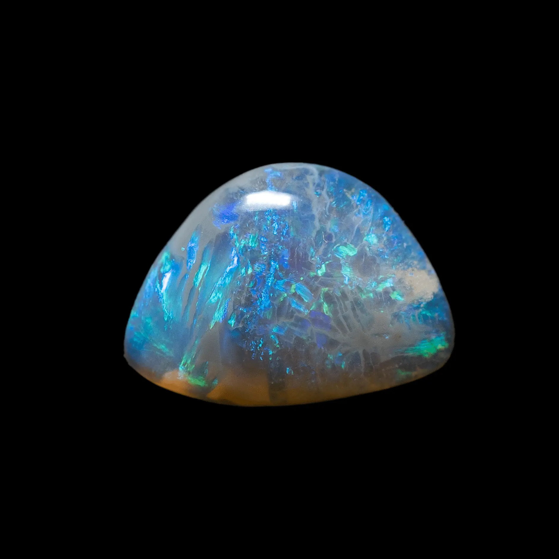 Blue and green trapezoid crystal opal (0.9 ct) - Image 5