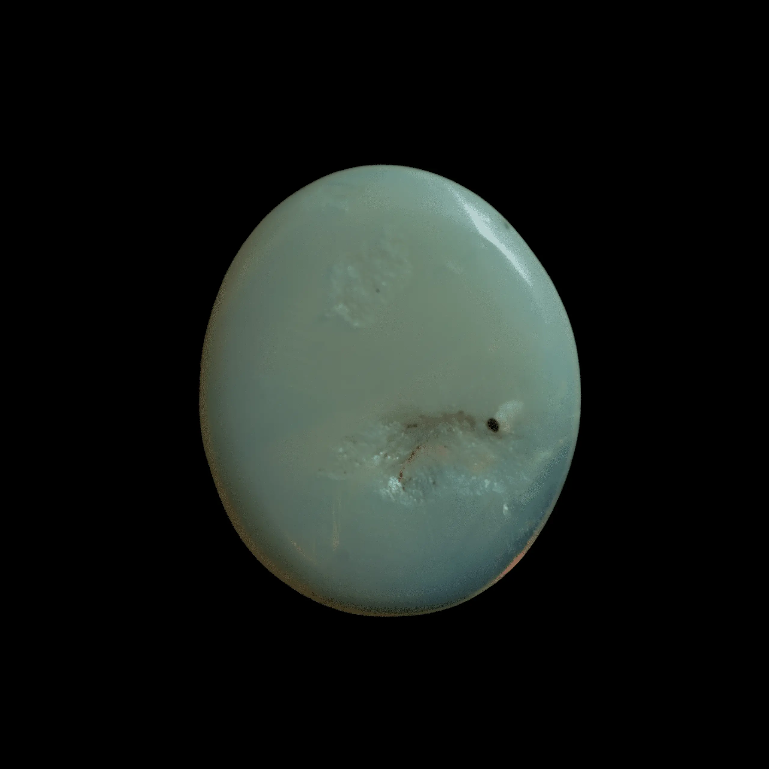 White opal with multicolored compartmentalized diffraction (3.5 cts) - Image 9
