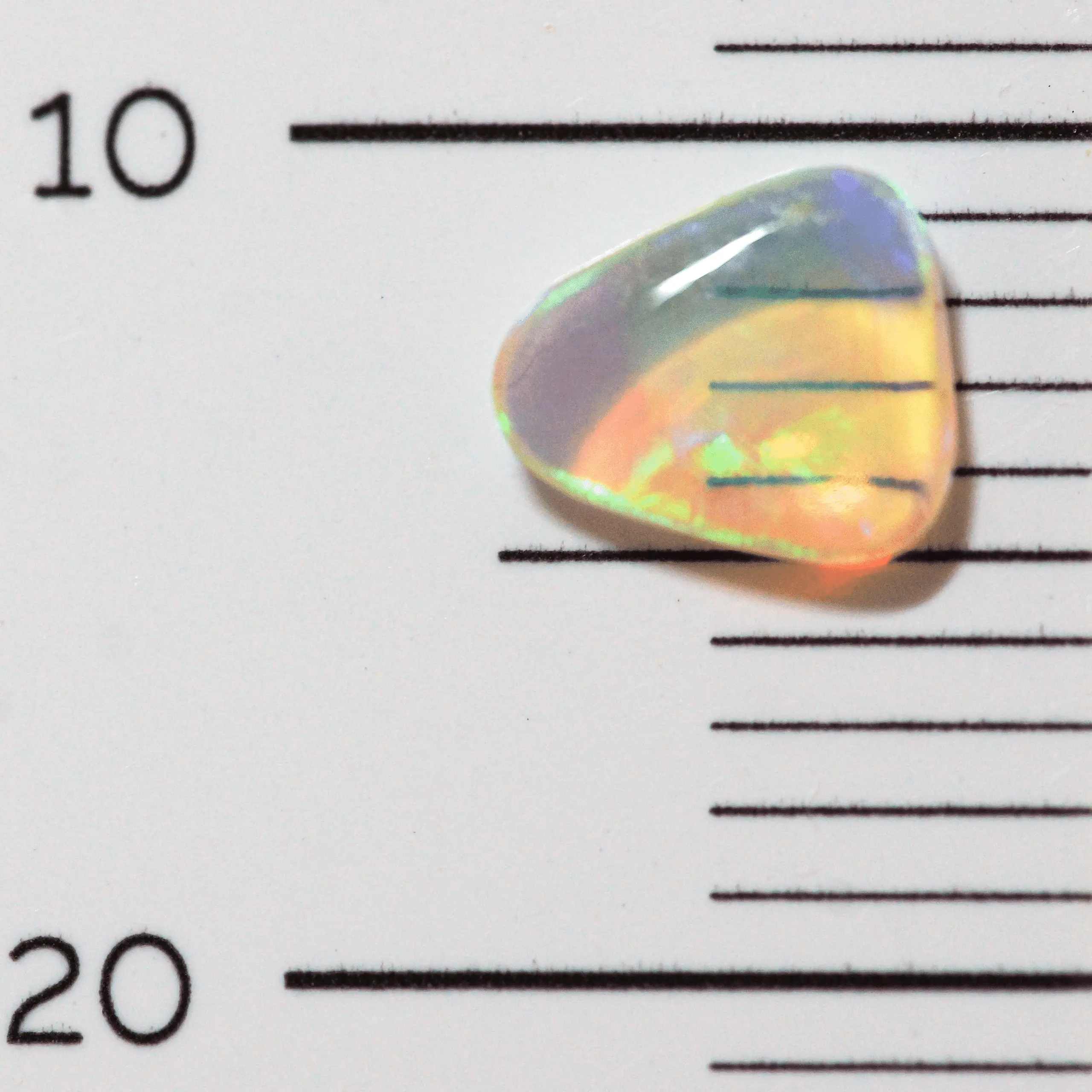 Petite opale cristal verte très lumineuse (0,2 ct) – Image 6