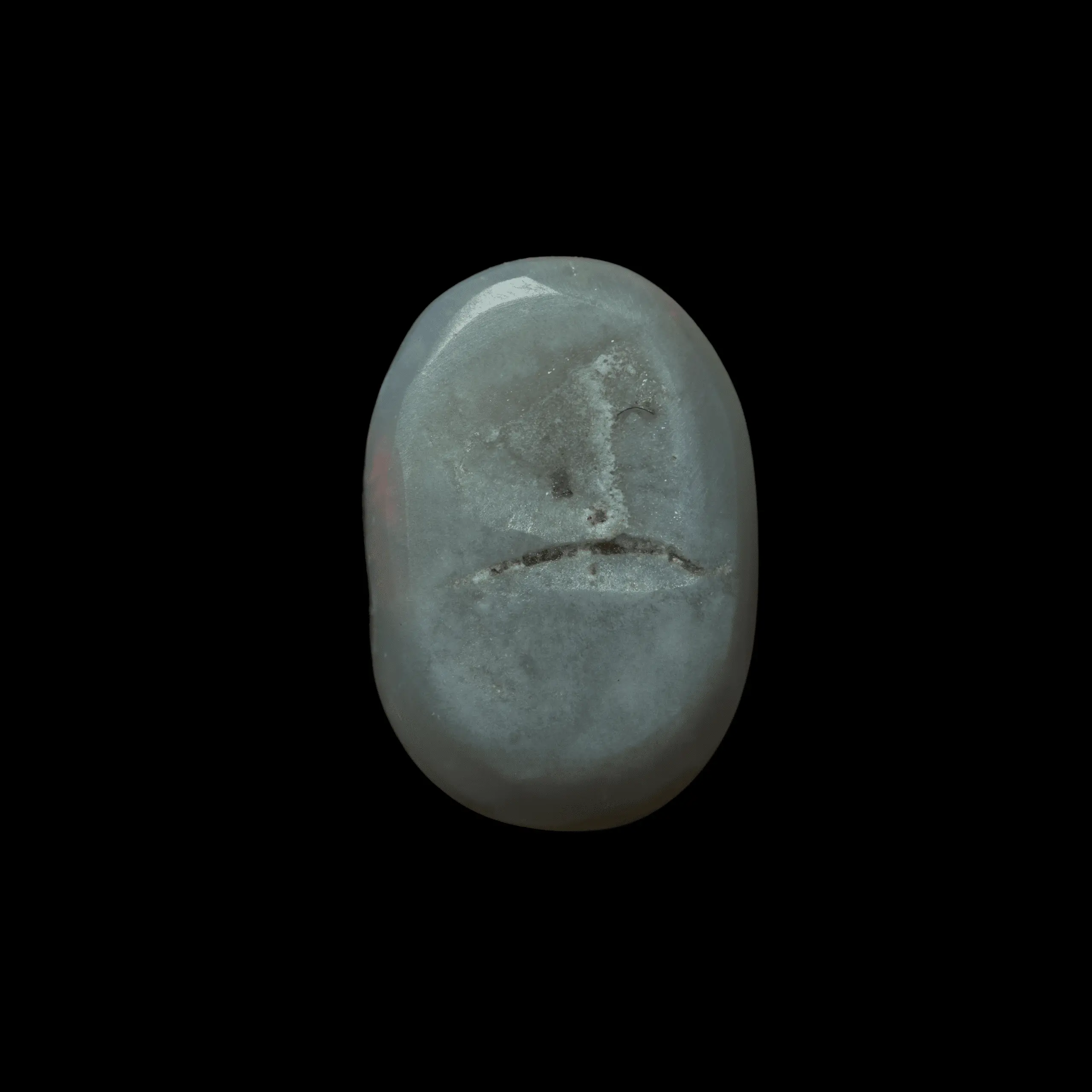 Ovale d'opale sombre rougeoyante (0,9 ct) – Image 6