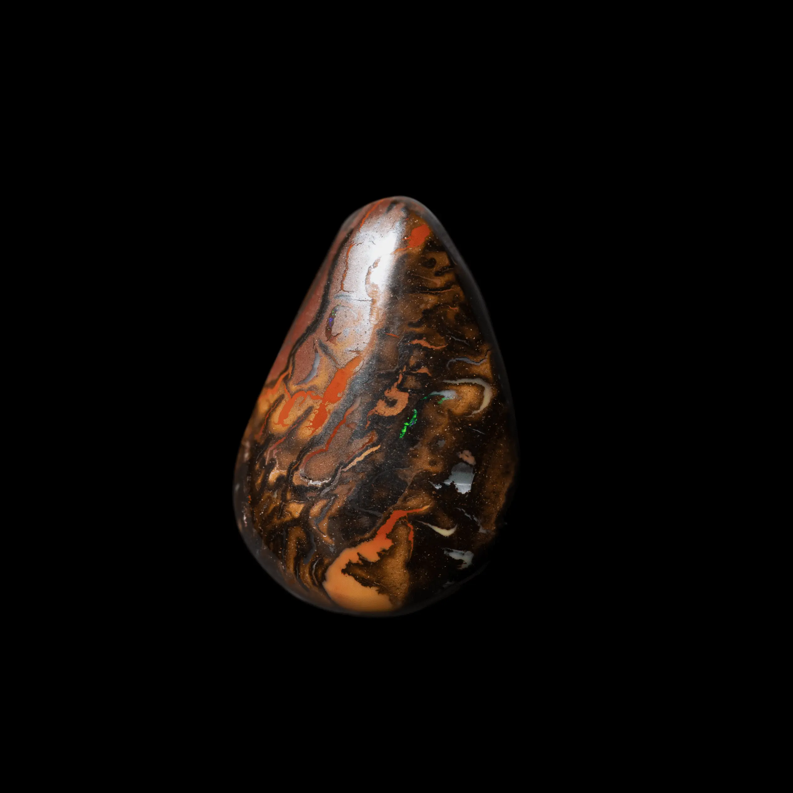 Pear-shaped Koroit opal with small green glints (11.3 cts) - Image 4