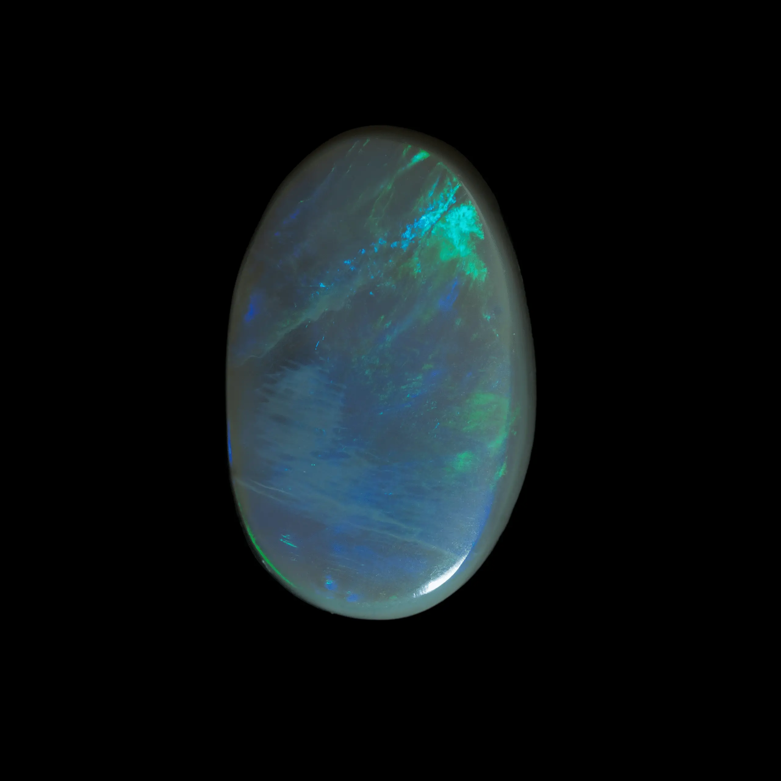 Dark opal cabochon with green and blue lustre (3.4 cts) - Image 3