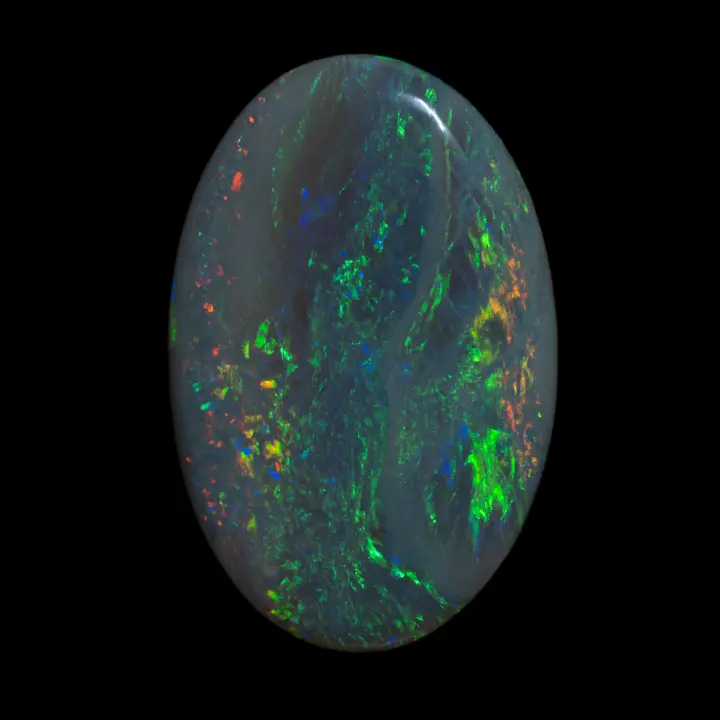 Opale naturelle australienne des mines de Lightning Ridge, harmonieux grand ovale d'opale blanche de 11,9 carats à brillance majoritairement verte teintée de bleu et d'un peu de orange