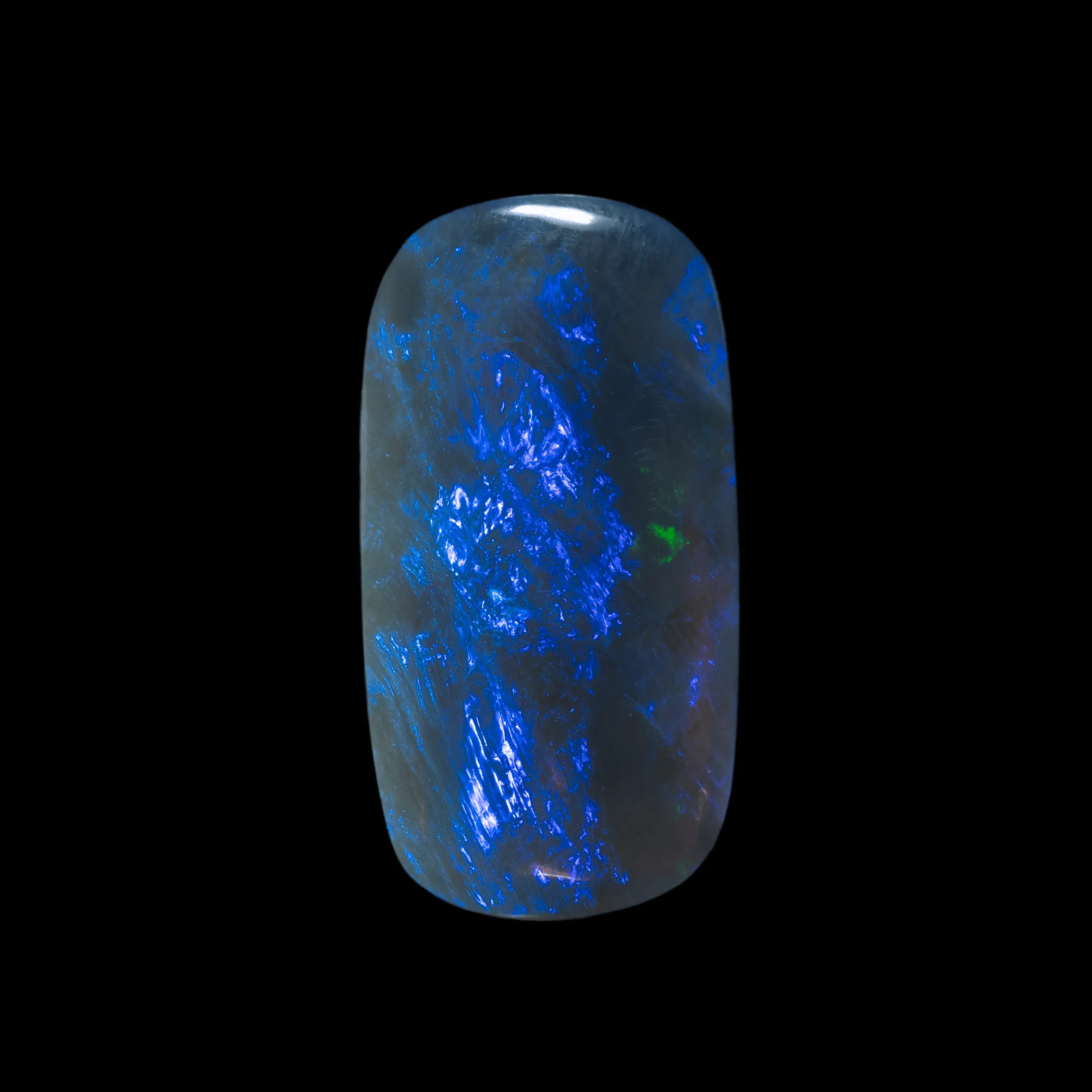Rectangle dark opal crystal polished on both sides in waves of blue and violet light (3.4 cts) - Image 3