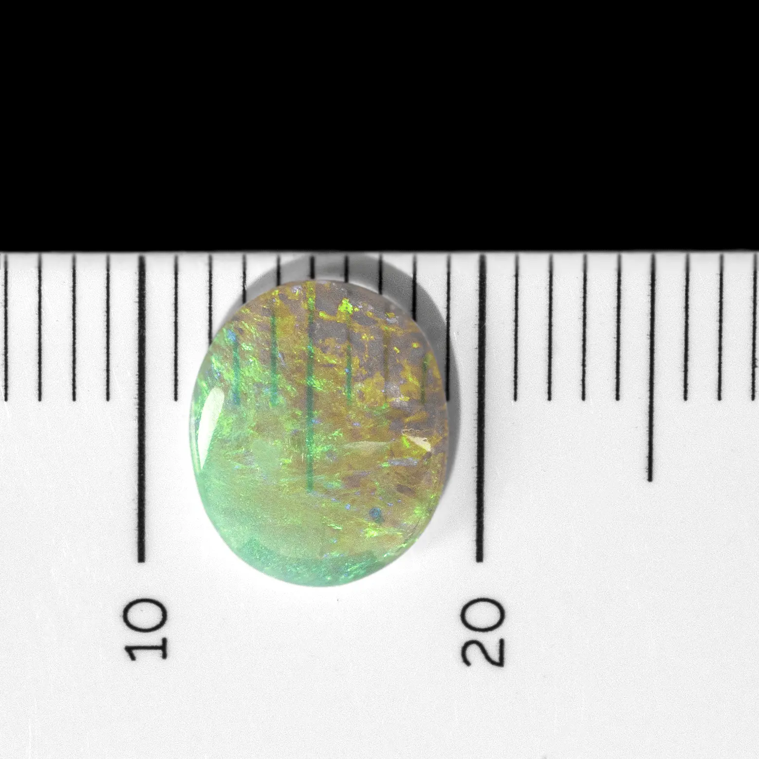 Cabochon d'opale cristal translucide vert (0,9 ct) – Image 6