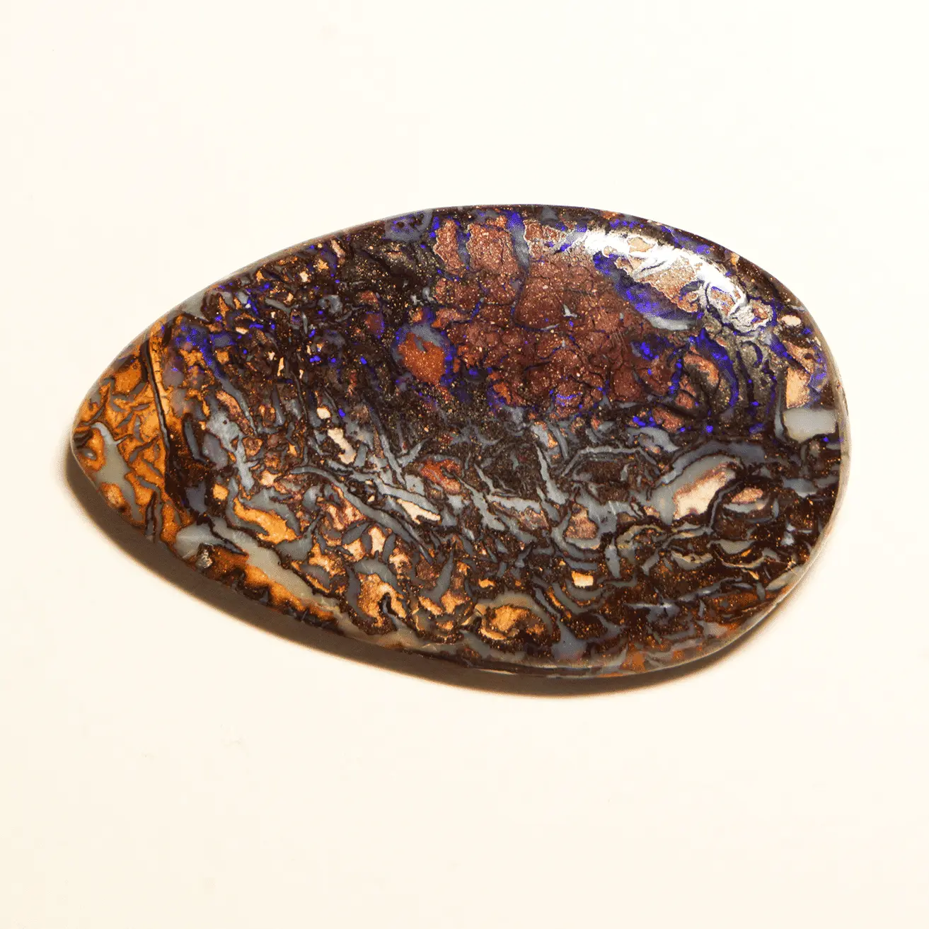 Koroit opal drop with mixed blues (36.2 cts) - Image 4