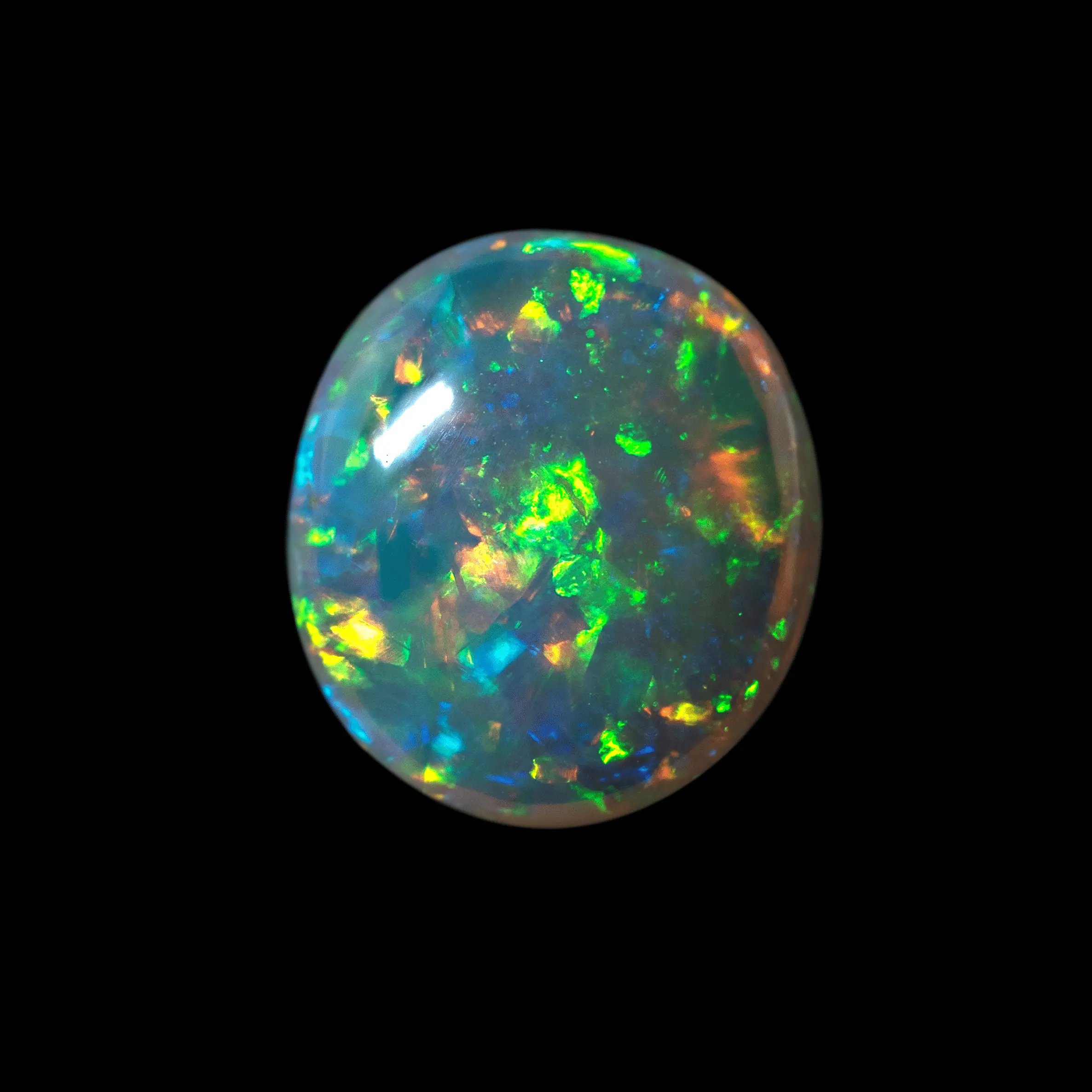 Opale naturelle brésilienne des mines d'Horca, ovale presque rond de 1,40 carat éclatant, multicolore à touche bleu intense