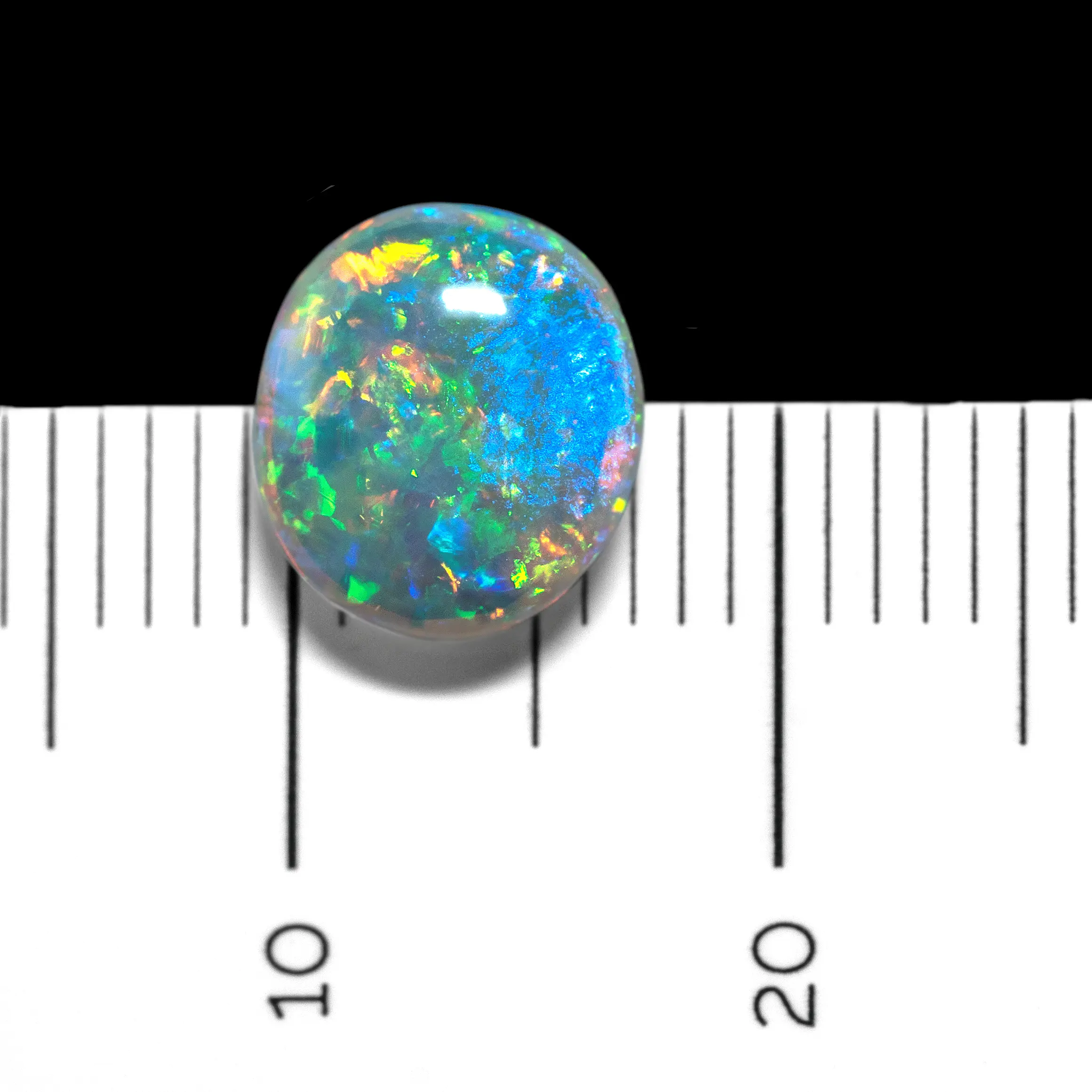 Cabochon ovale d'opale brésilienne multicolore à touche bleu électrique (1,4 ct) – Image 9