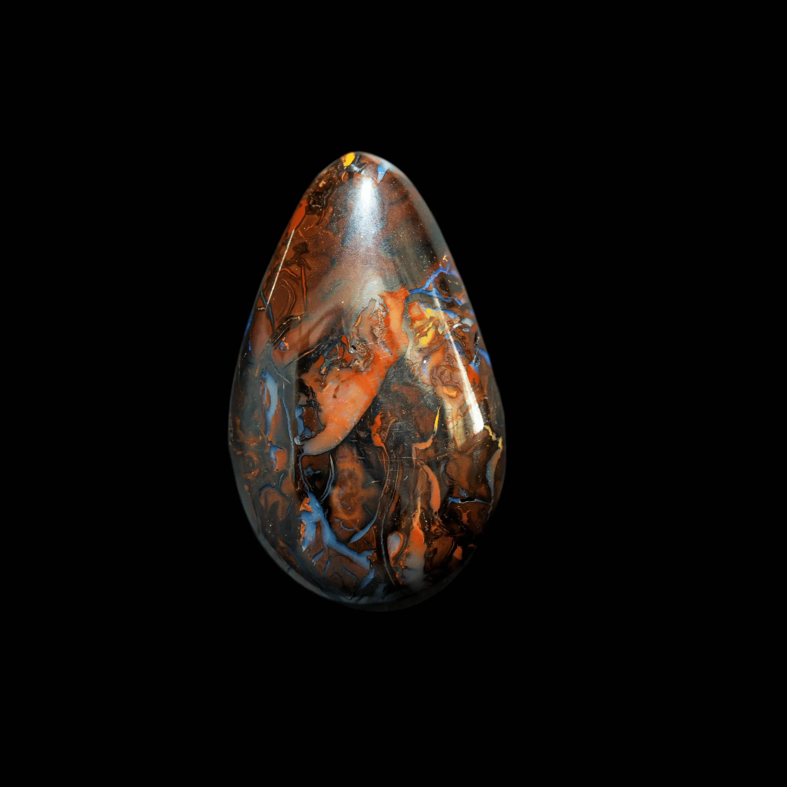 Koroit opal with orange and blue interlacing (17.3 cts) - Image 2