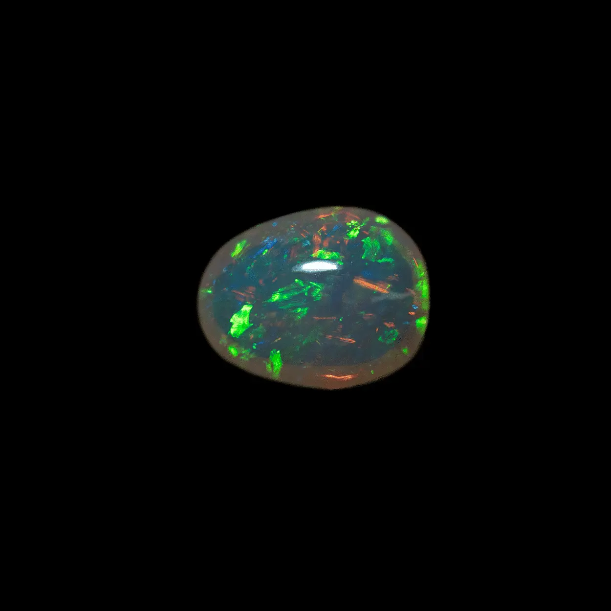 Cabochon brillant d'opale brésilienne claire verte et bleue (1,8 ct) – Image 3