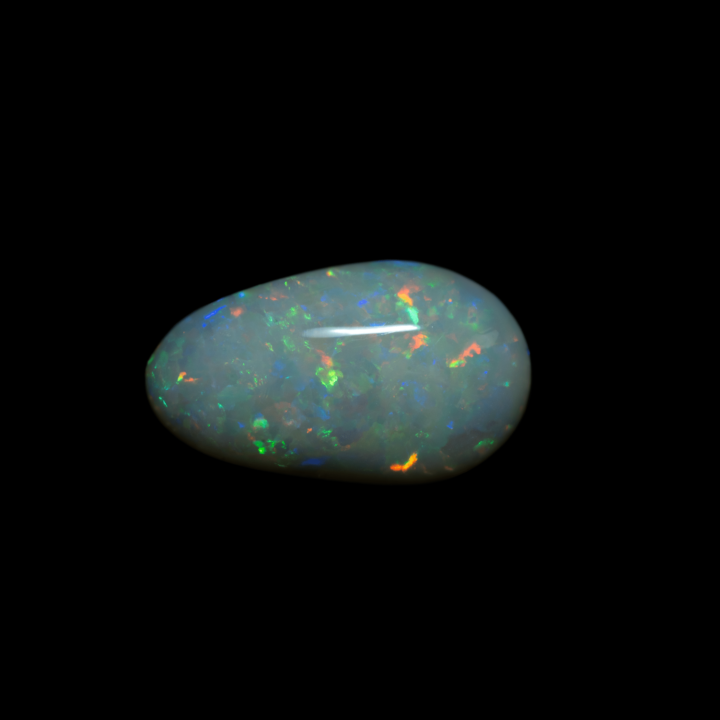Opale naturelle Australienne des mines de Coober Pedy, larme blanche classique de 2,3 carats à brillances délicatement multicolores sur une matrice très claire