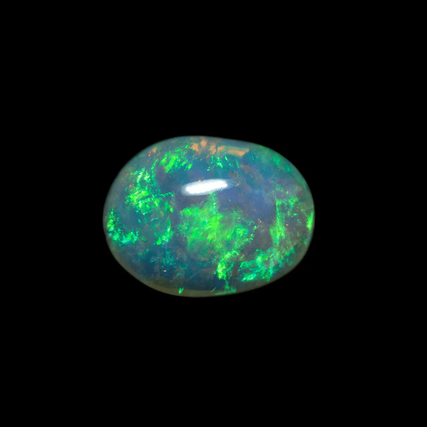 Soft green clear crystal cabochon (0.9 ct) - Image 4