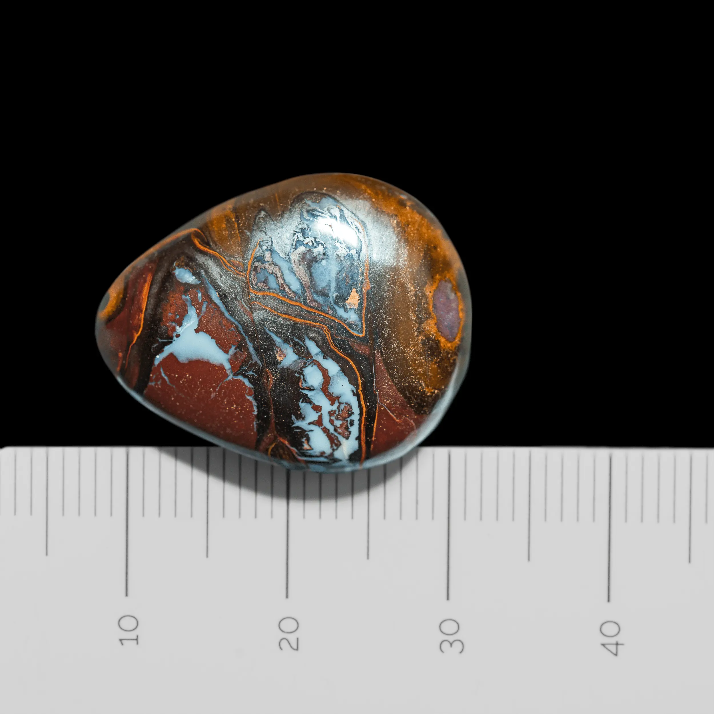 Koroit opal drop with abstract motifs (19.7 cts) - Image 4