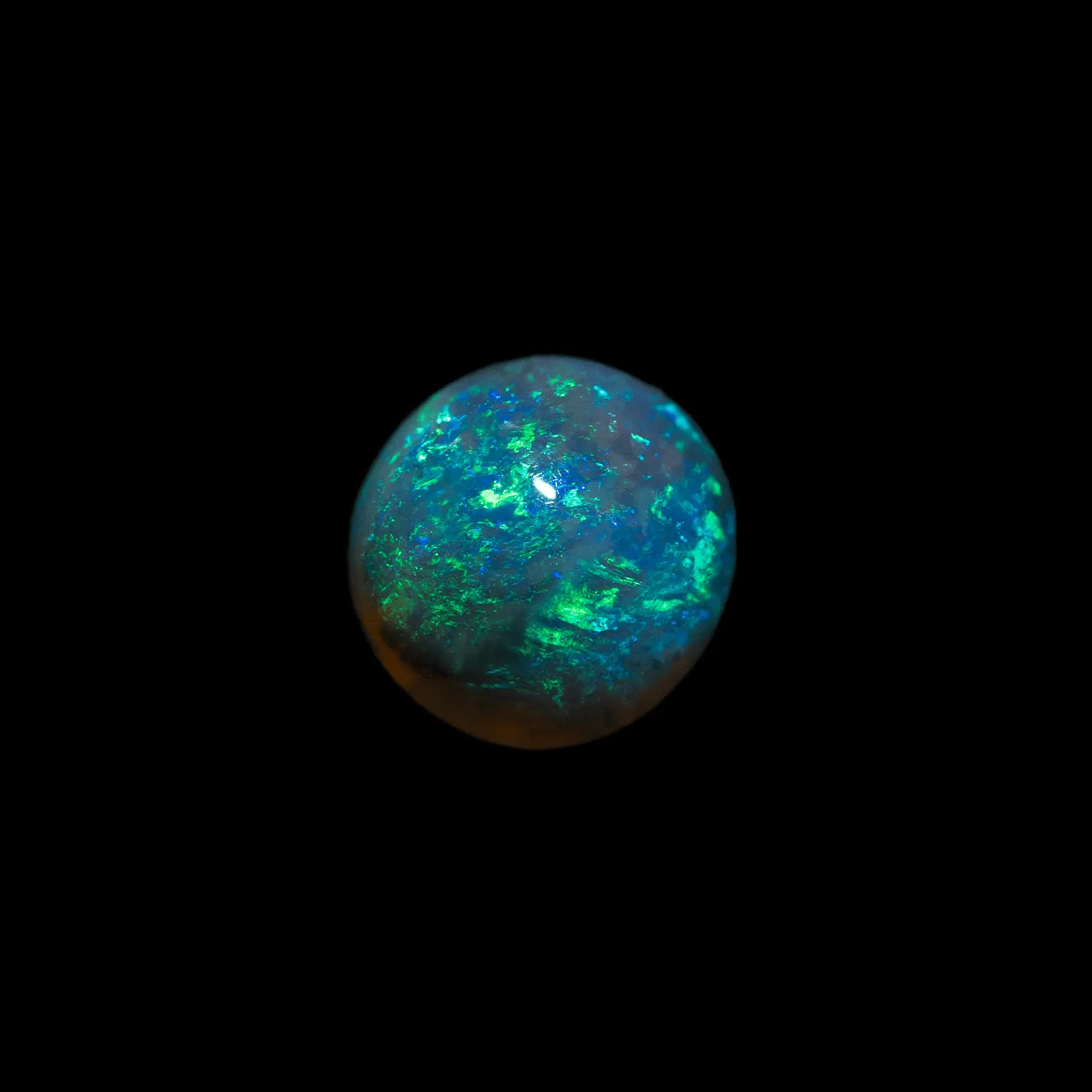 Petit rond bleu-vert d'opale noire (1,1 ct) – Image 3