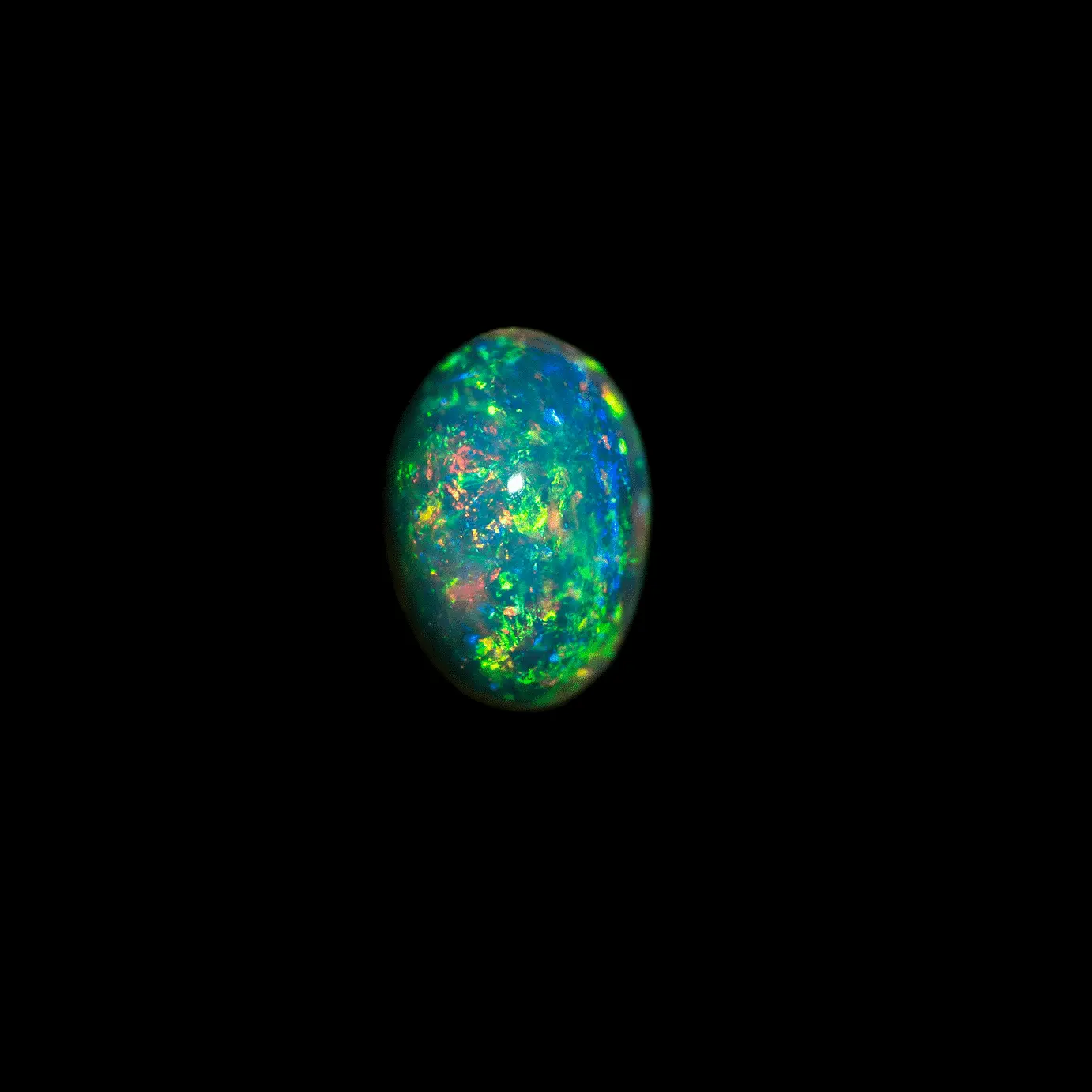 Crystal opal cabochon with green and blue highlights (1.3 ct) - Image 5