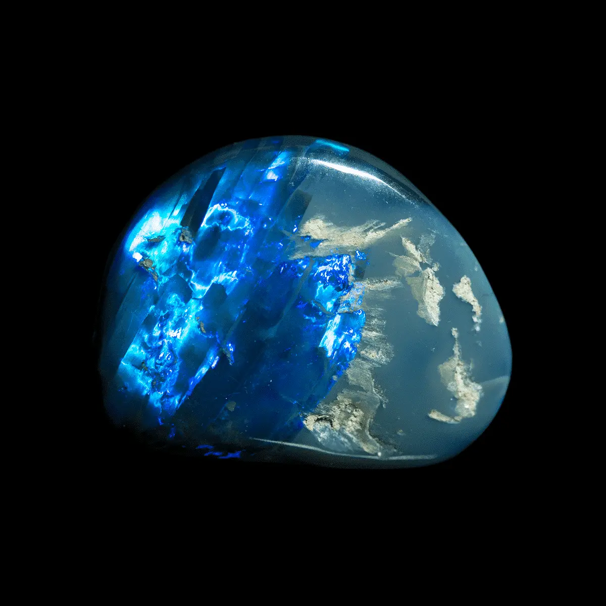 Incroyable opale noire électrique (6,4 cts) – Image 6