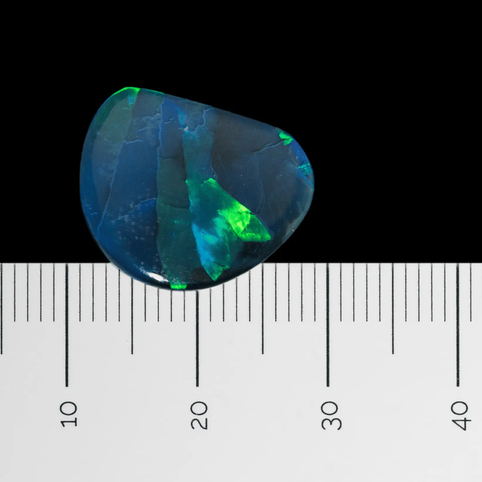 Incroyable opale noire électrique (6,4 cts) – Image 7