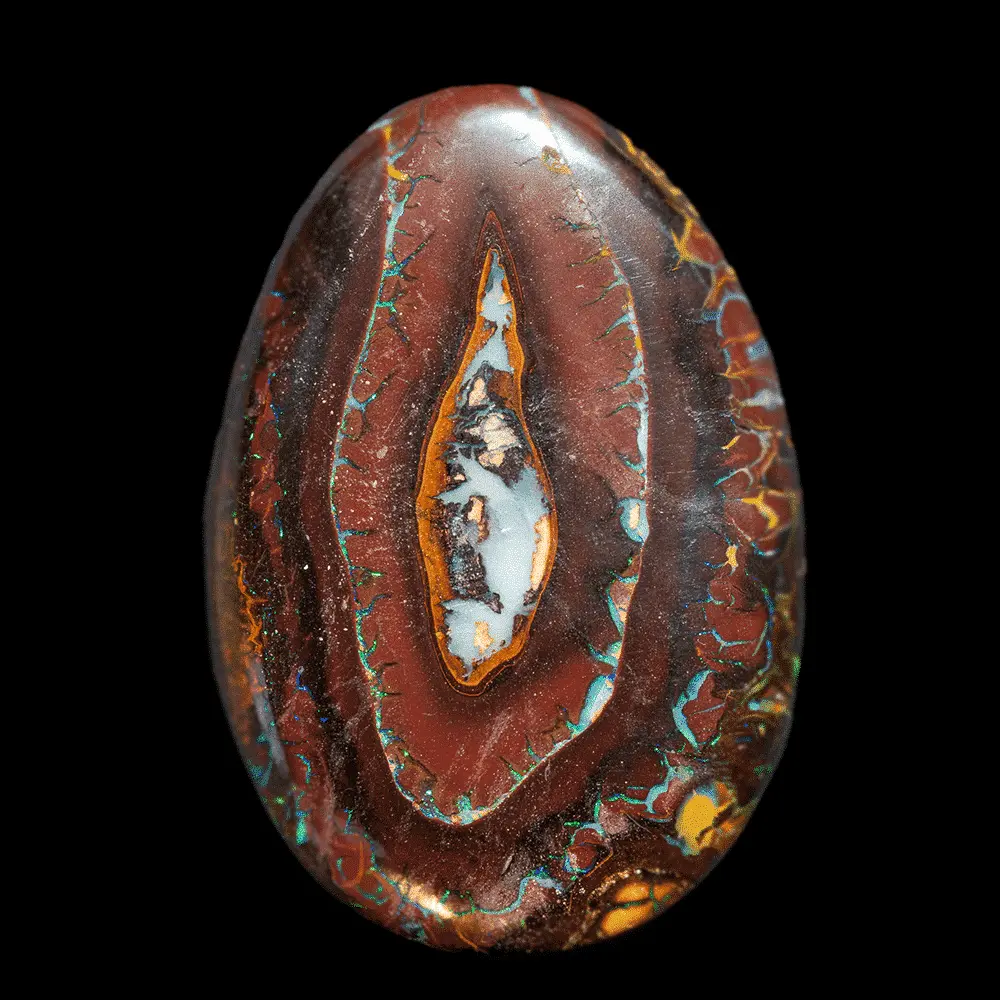 Opale naturelle australienne Koroit, grand médaillon de 77,4 carats finement ciselé et opalisé sur des entrelacs colorés, contrastés en un paysage de vallée ou de cratère opalisé par le temps