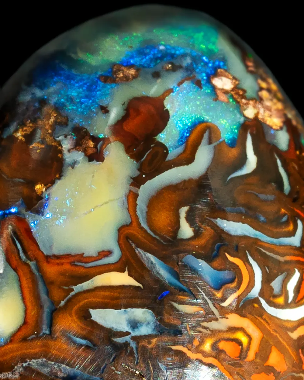 Variegated Koroit opal with iridescent pole (7.9 cts) - Image 4