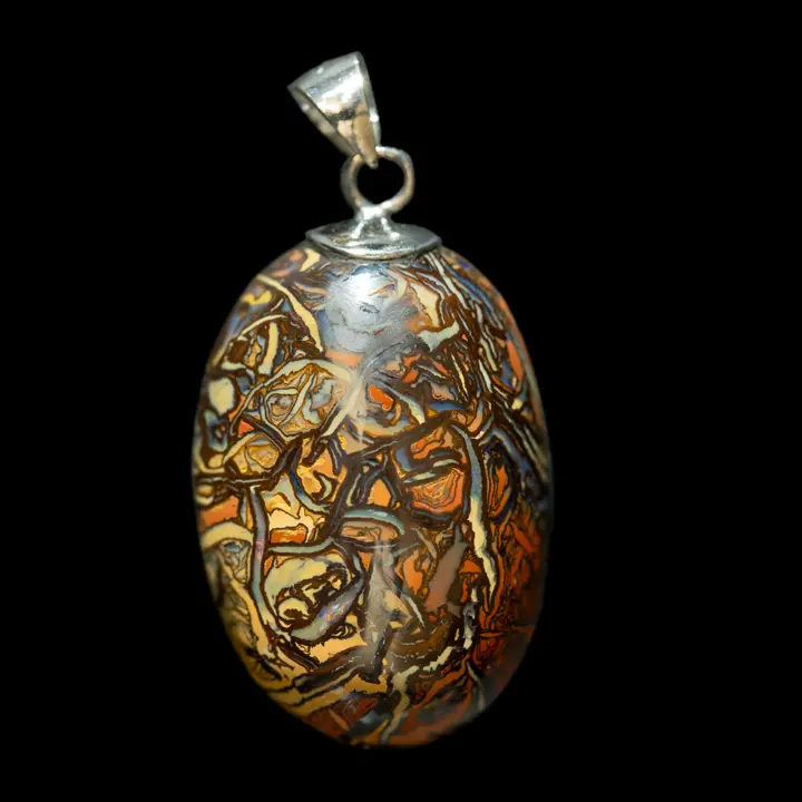 Natural Australian opal from the Koroit mines, 28.6 carat cabochon mounted in a 925 silver pendant, entirely covered with yellow, orange, blue, gray and black variegated interlacing.