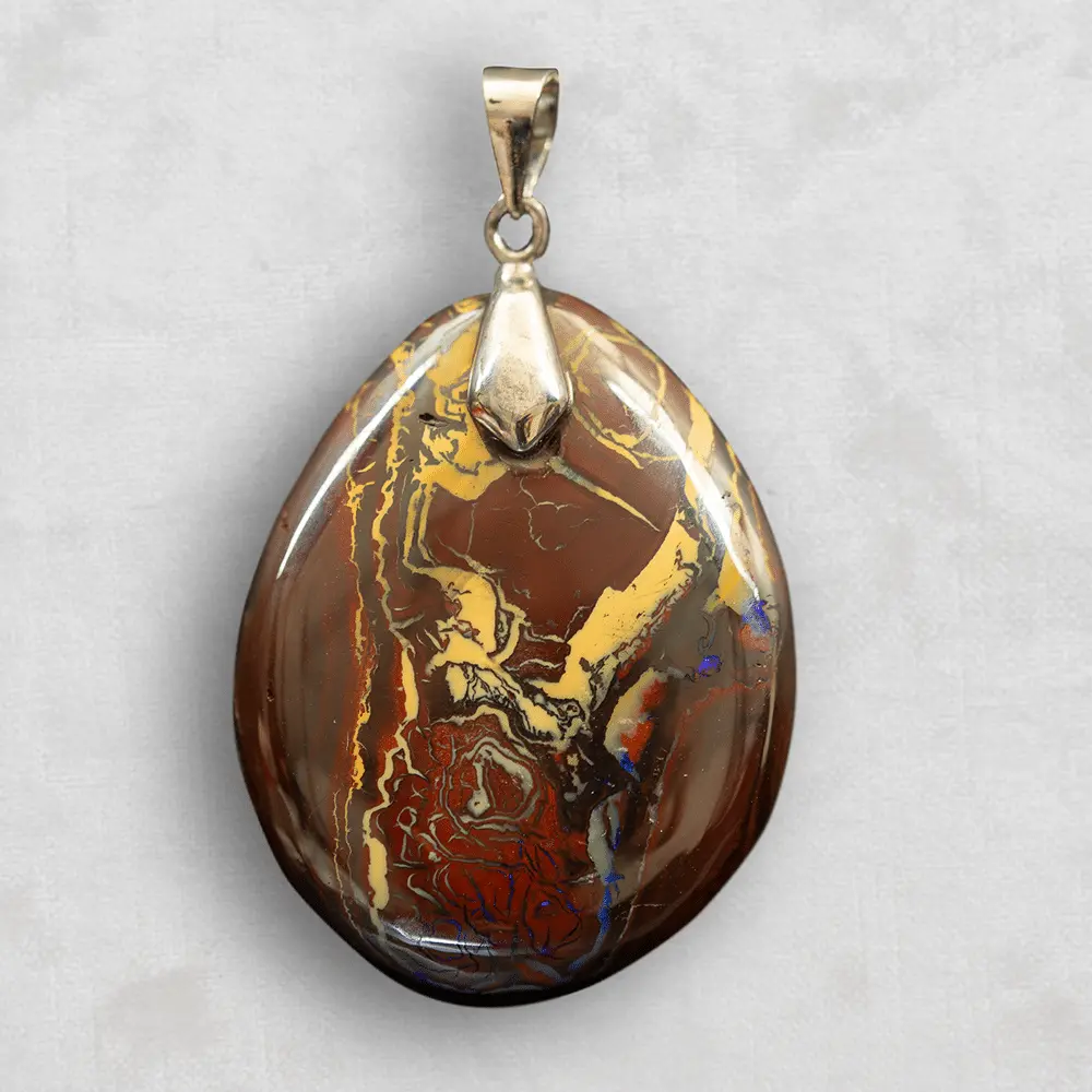 Goutte d'opale Koroit lie de vin en pendentif – Image 3
