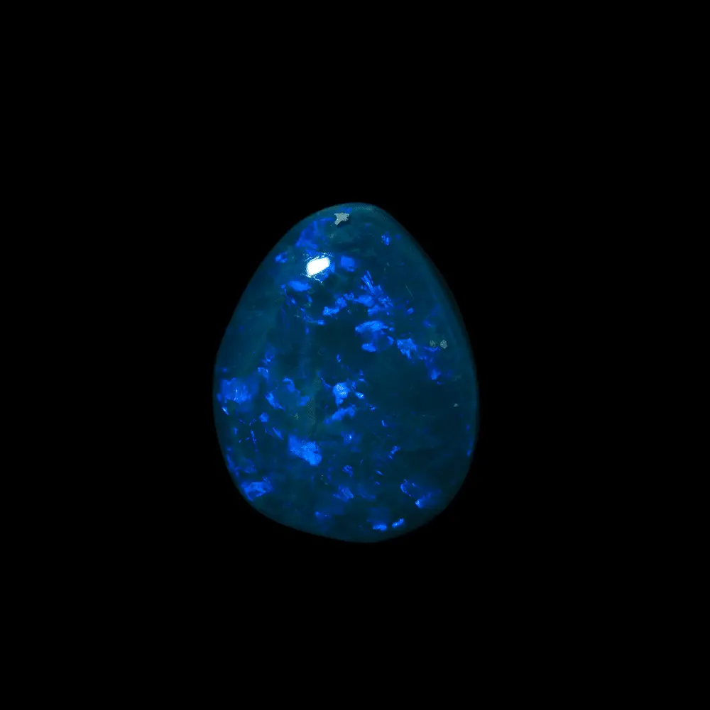 Opale noire éclatante de bleu (2,5 cts) – Image 4