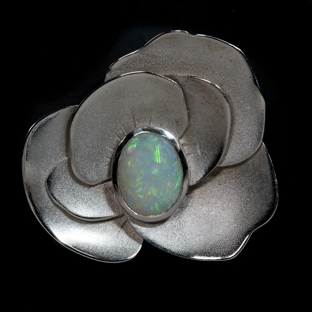 Fleur d'opale noble en corolle de soie d'hortensia – Image 4
