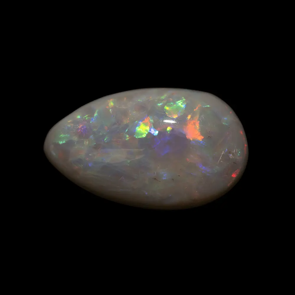 Opale naturelle australienne des mines de Lightning Ridge, cabochon en forme de larme de 2,7 carats à matrice sombre et irisations douces, multicolores 