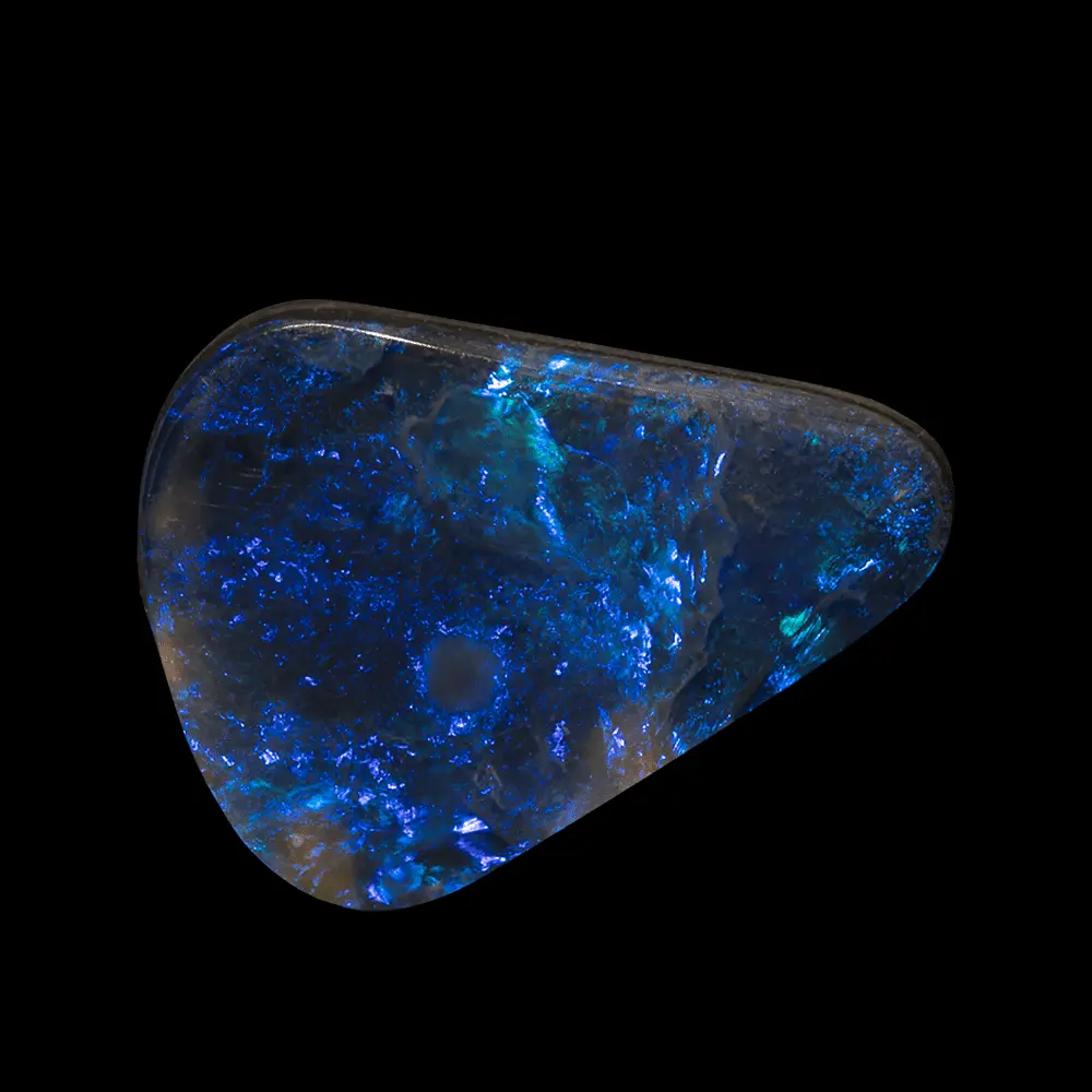 Triangle arrondi d'opale noire (1,6 ct) – Image 3